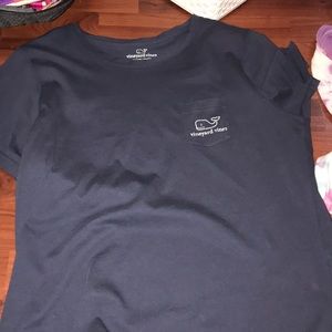 Women’s vineyard vines shirt!!